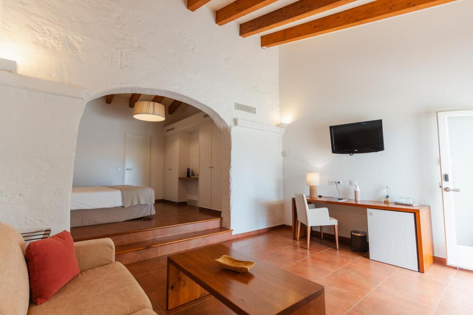 Hotel Rural Binigaus Vell Es Migjorn Gran