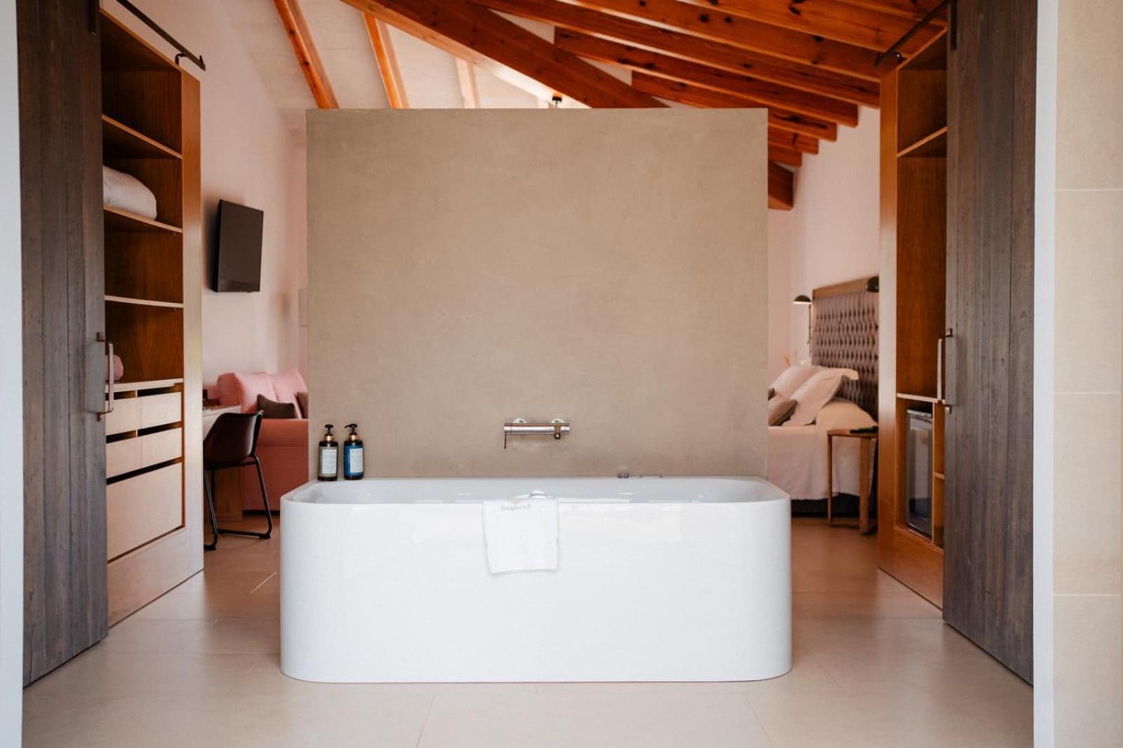 Rural Binigaus Vell 4*