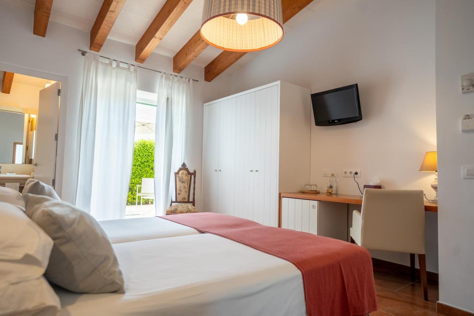 Rural Binigaus Vell 4* Es Migjorn Gran
